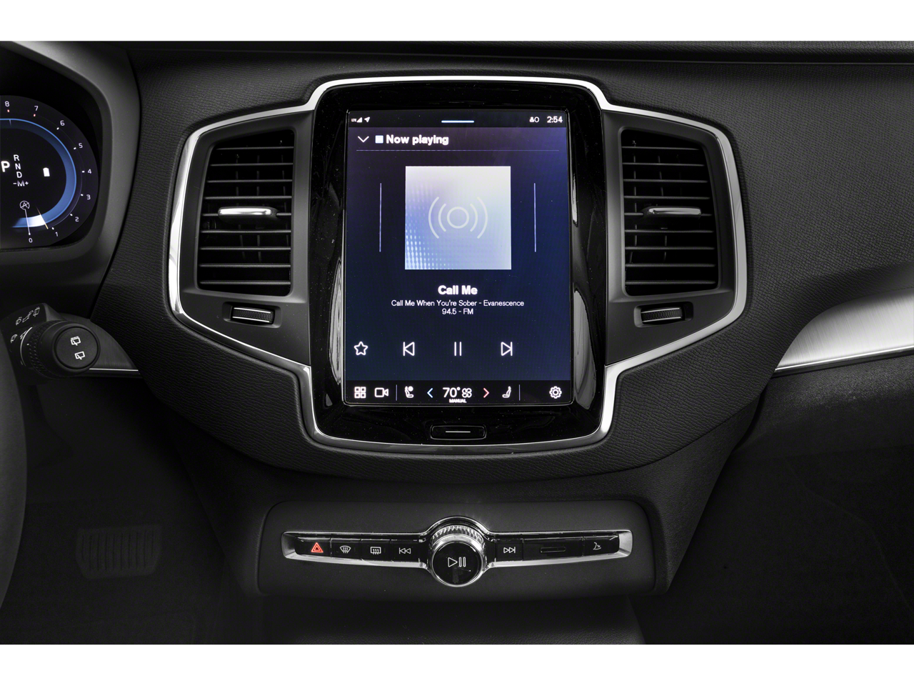 2023 Volvo XC90 B5 Core
