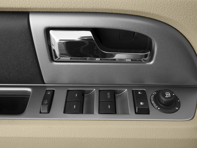 2016 Ford Expedition Base