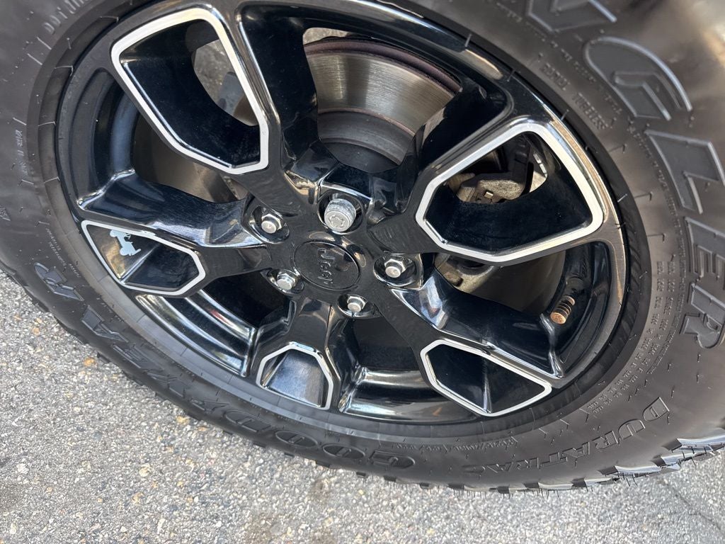 2017 Jeep Wrangler Unlimited Smoky Mountain 4x4