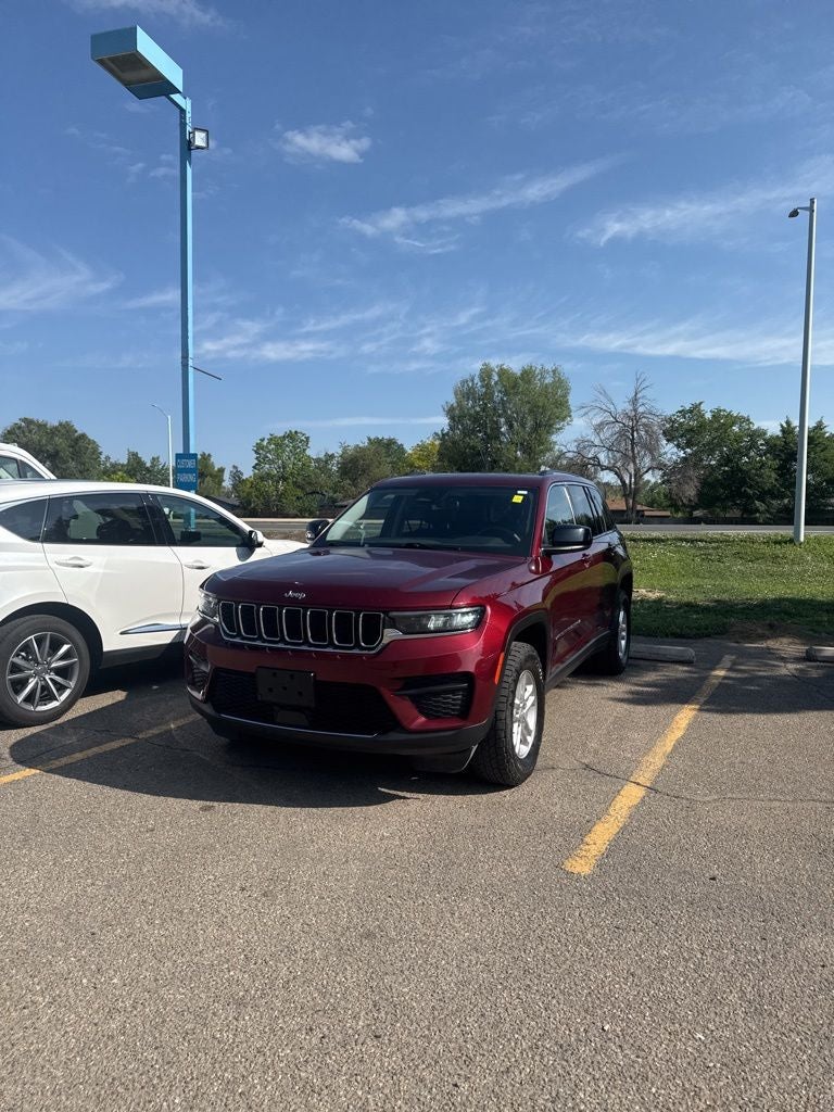 2023 Jeep Grand Cherokee Laredo 4x4