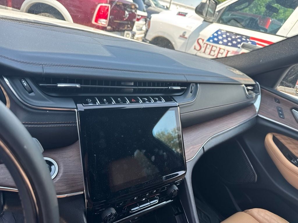 2024 Jeep Grand Cherokee Summit