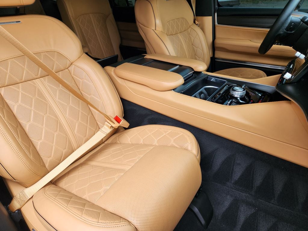 2024 Jeep Grand Wagoneer Series III Obsidian
