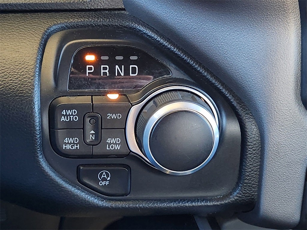 2022 RAM 1500 Big Horn Crew Cab 4x4 5'7' Box