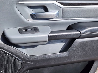 2020 RAM 1500 Big Horn Quad Cab 4x4 6'4' Box