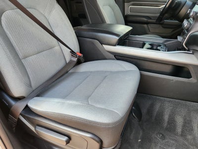 2020 RAM 1500 Big Horn Quad Cab 4x4 6'4' Box