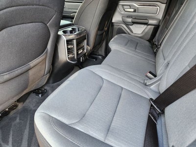 2020 RAM 1500 Big Horn Quad Cab 4x4 6'4' Box