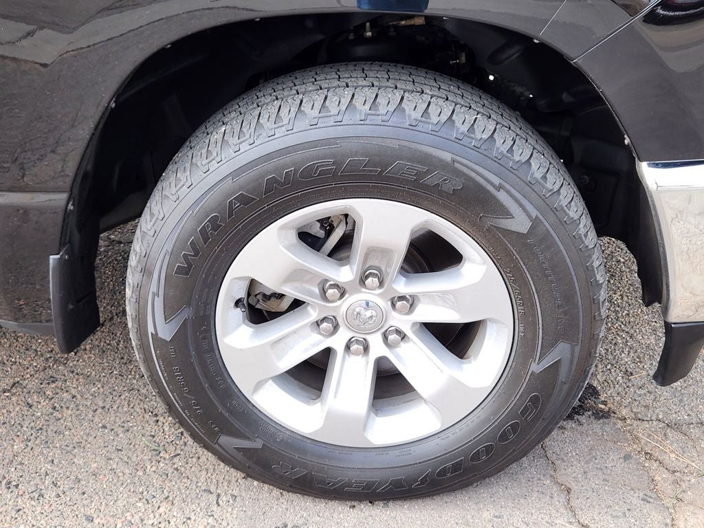 2023 RAM 1500 Laramie Crew Cab 4x4 5'7' Box