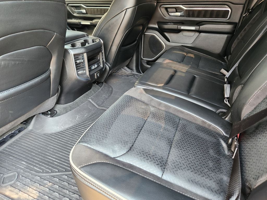 2024 RAM 1500 Laramie Crew Cab 4x4 5'7' Box