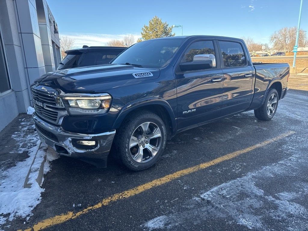 2019 RAM 1500 Laramie Crew Cab 4x4 6'4' Box