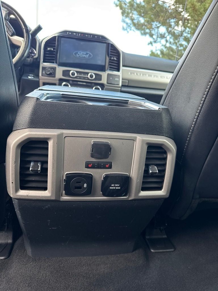 2022 Ford F-350SD Lariat