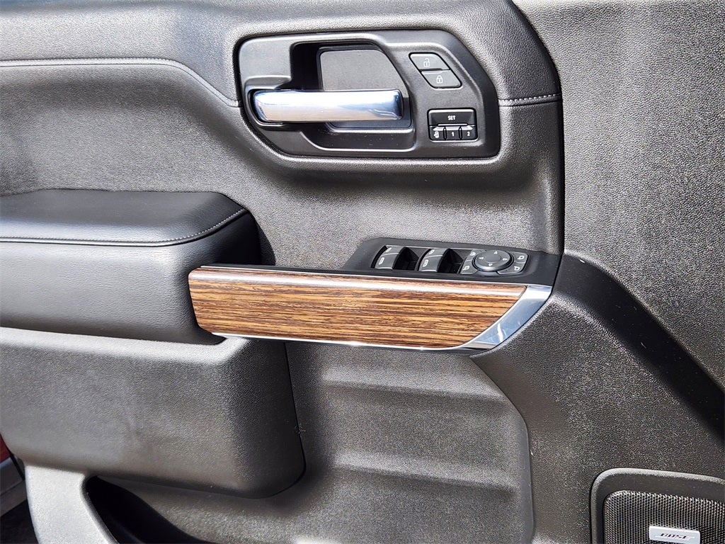 2021 Chevrolet Silverado 1500 4WD Crew Cab Short Bed High Country