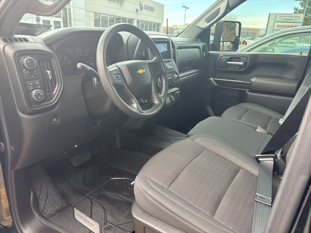 2024 Chevrolet Silverado 2500HD 4WD Crew Cab Standard Bed Custom