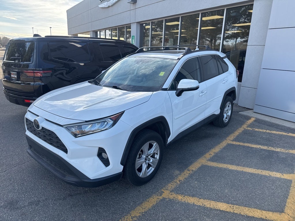 2020 Toyota RAV4 XLE