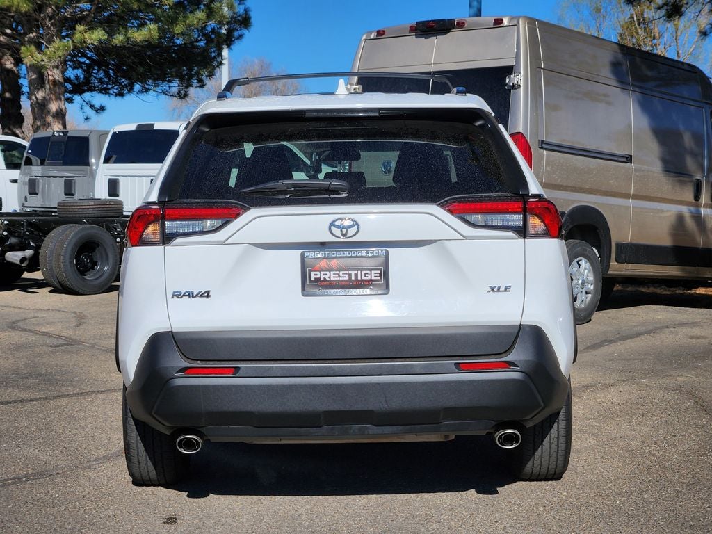 2020 Toyota RAV4 XLE