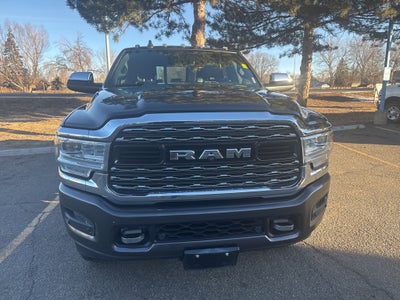 2019 RAM 3500 Limited Crew Cab 4x4 8' Box