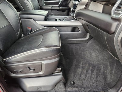 2022 RAM 2500 Laramie Crew Cab 4x4 6'4' Box