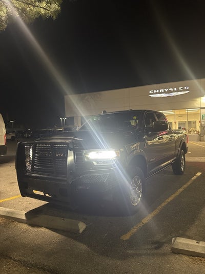2020 RAM 2500 Laramie Crew Cab 4X4 6'4' Box