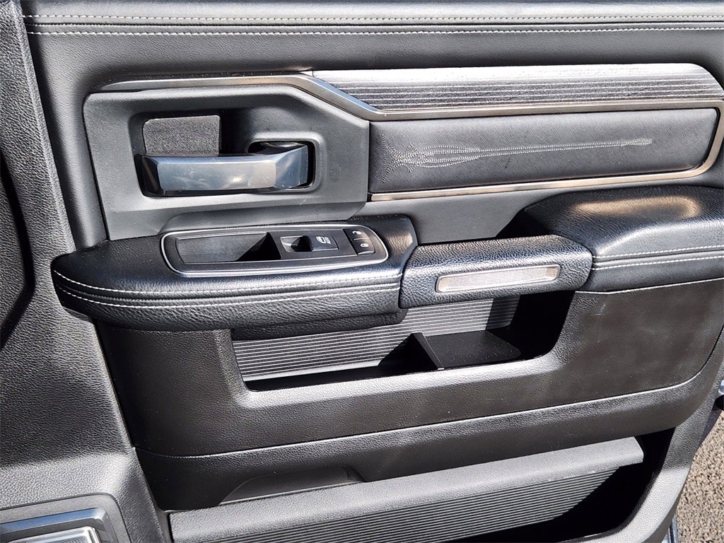 2019 RAM 2500 Limited Crew Cab 4x4 6'4' Box