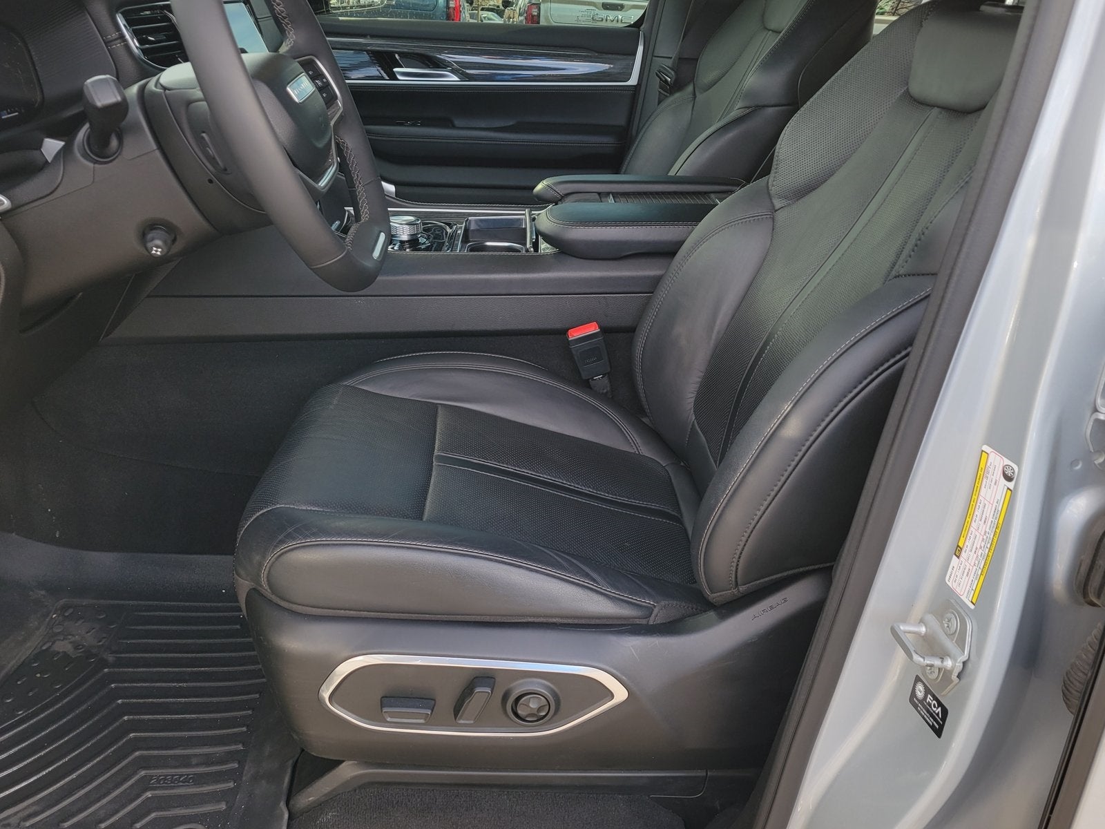 2022 Jeep Wagoneer Series II