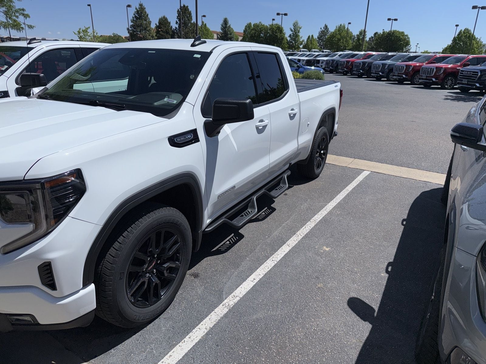 2024 GMC Sierra 1500 Elevation