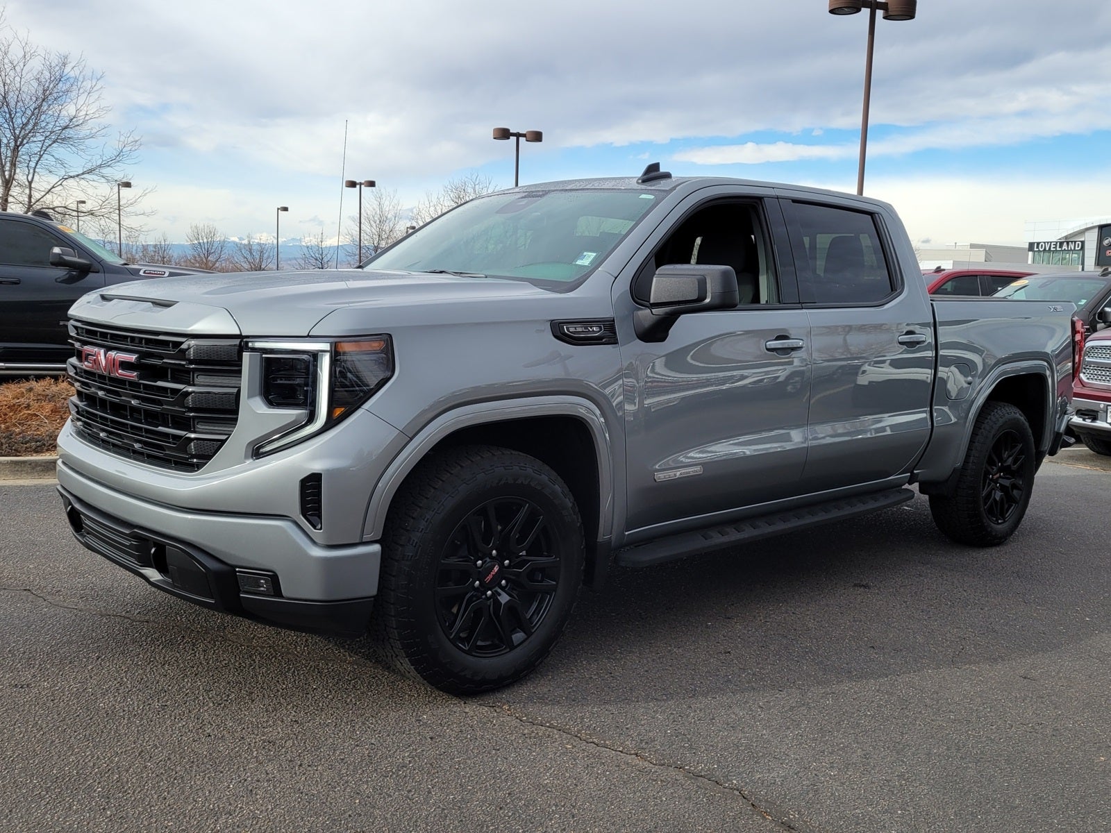 2025 GMC Sierra 1500 Elevation