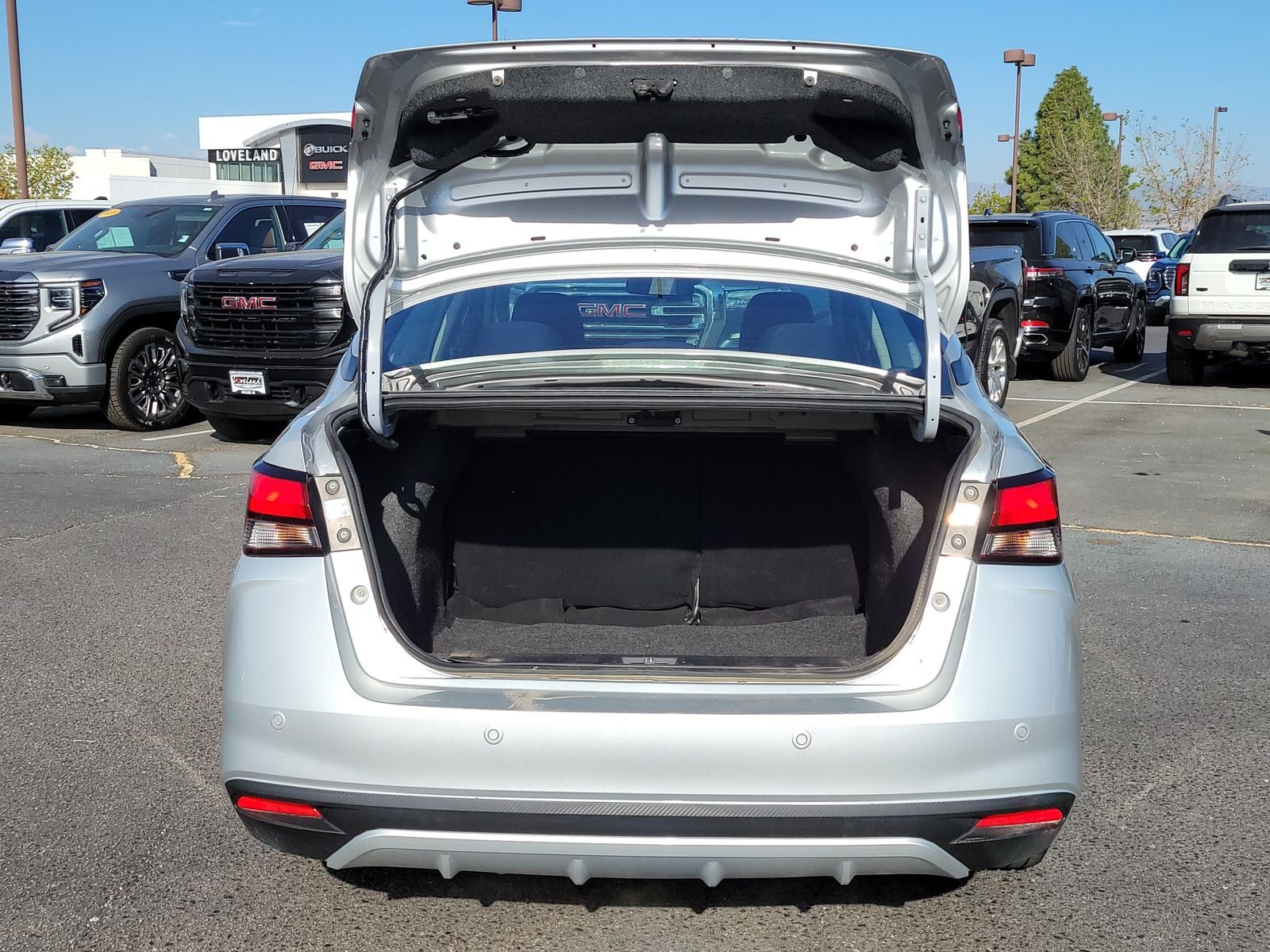 2020 Nissan Versa 1.6 S