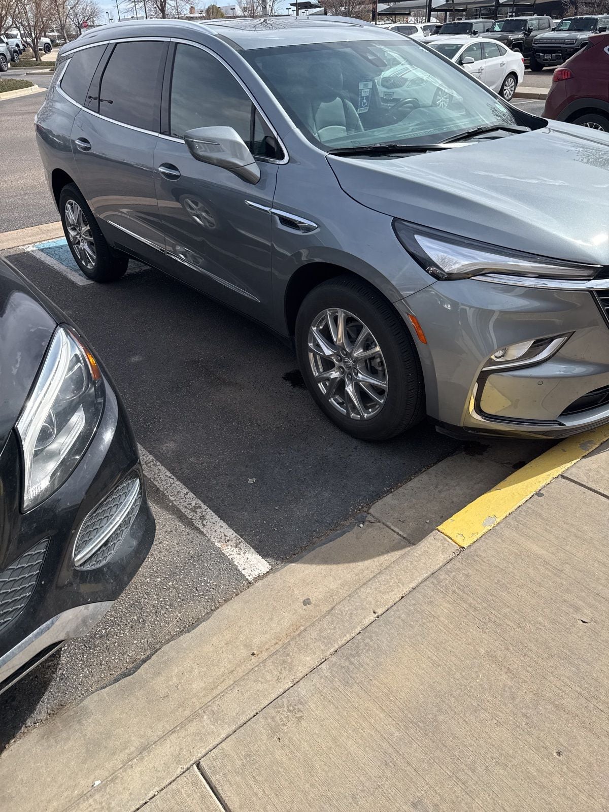 2023 Buick Enclave Essence