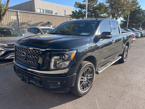 2019 Nissan Titan SL