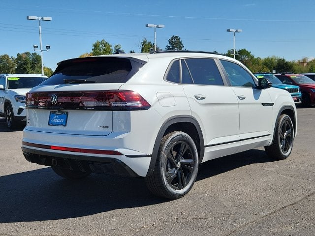 2026 Volkswagen Atlas Cross Sport SEL R-Line Black