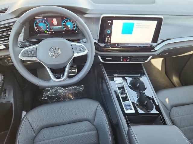 2026 Volkswagen Atlas Cross Sport SEL R-Line Black