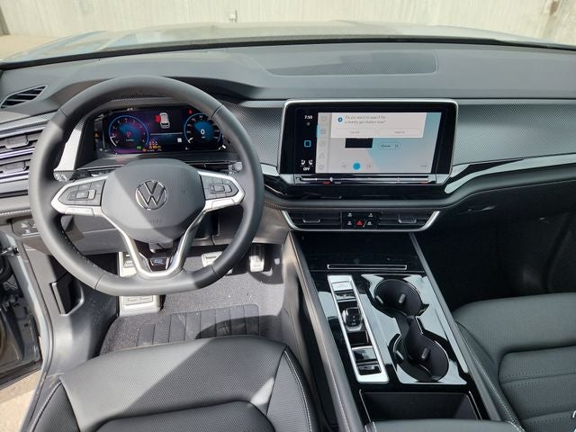 2026 Volkswagen Atlas Cross Sport 2.0T SEL R-Line Black