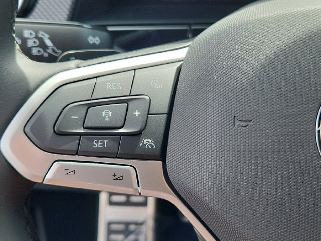 2026 Volkswagen Atlas Cross Sport SEL Premium R-Line
