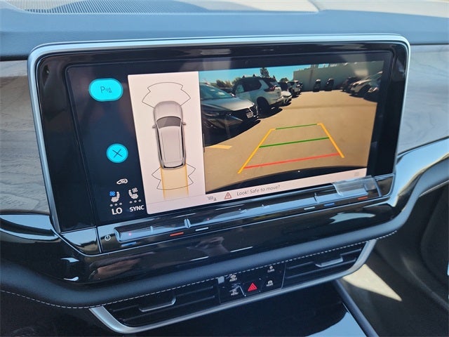 2026 Volkswagen Atlas 2.0T SE w/ Technology