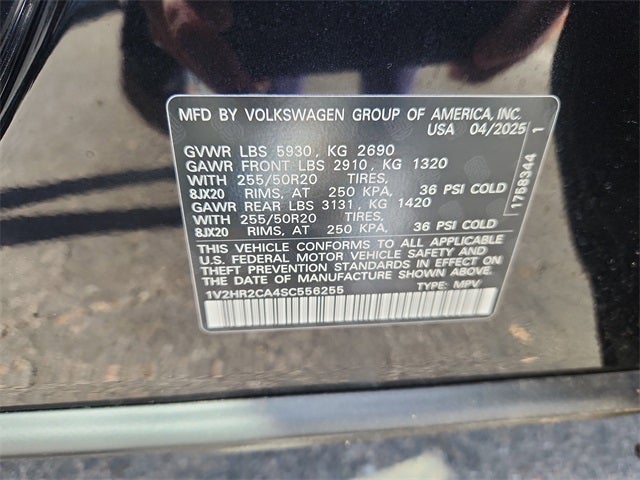 2025 Volkswagen Atlas 2.0T SE