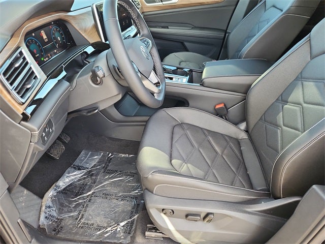 2025 Volkswagen Atlas 2.0T SE