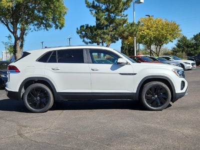 2026 Volkswagen Atlas Cross Sport SE w/Technology