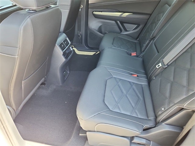 2026 Volkswagen Atlas Cross Sport 2.0T SE