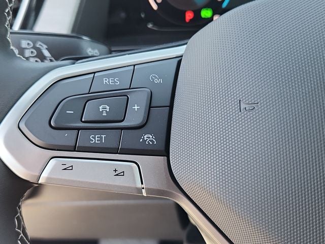 2026 Volkswagen Atlas Cross Sport 2.0T SE