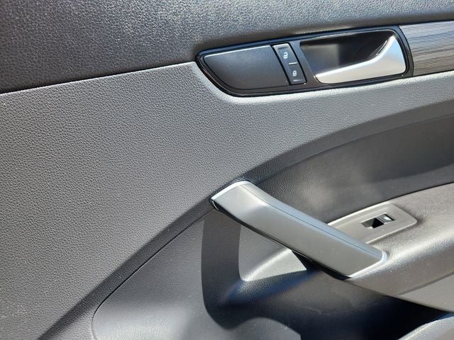2020 Volkswagen Passat 2.0T R-Line