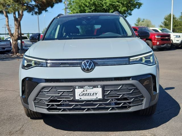 2026 Volkswagen Taos 1.5T SE Black