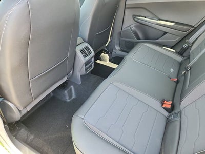 2026 Volkswagen Taos 1.5T SE Black