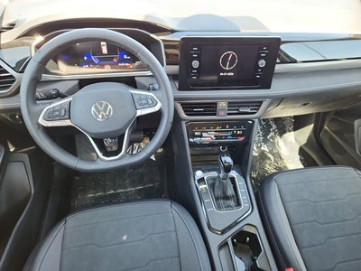 2026 Volkswagen Taos 1.5T SE Black