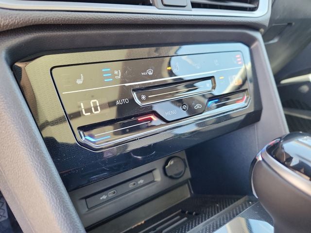 2026 Volkswagen Taos 1.5T SEL