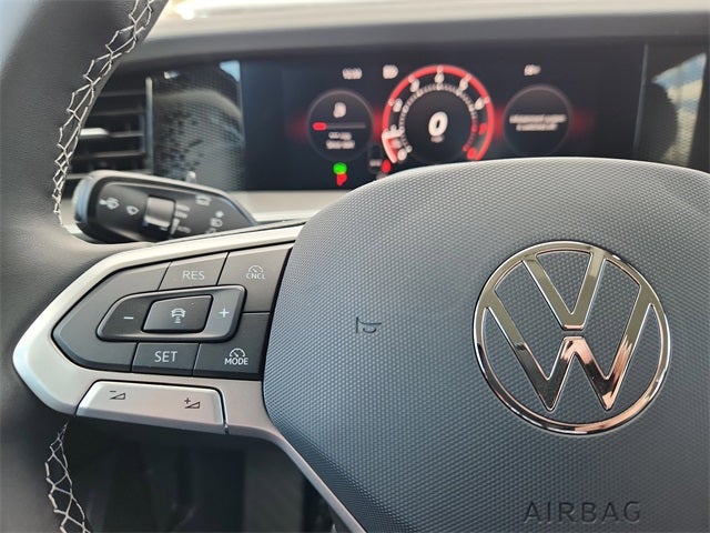 2025 Volkswagen Tiguan 2.0T SE