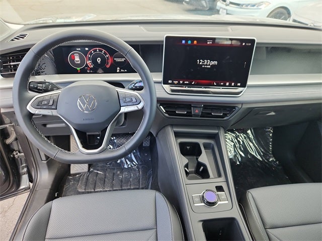 2025 Volkswagen Tiguan 2.0T SE