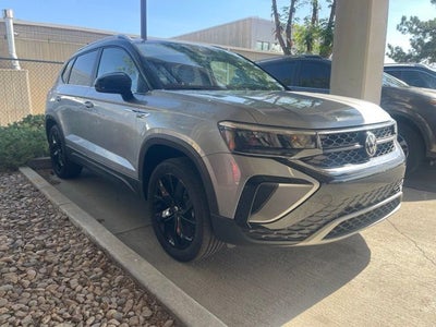2023 Volkswagen Taos SE