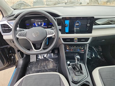 2025 Volkswagen Taos 1.5T SE