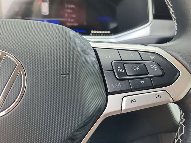 2025 Volkswagen Taos SE