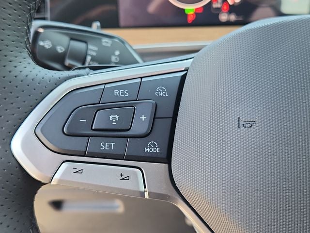 2026 Volkswagen Tiguan 2.0T SEL R-Line