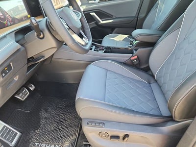2026 Volkswagen Tiguan 2.0T SEL R-Line